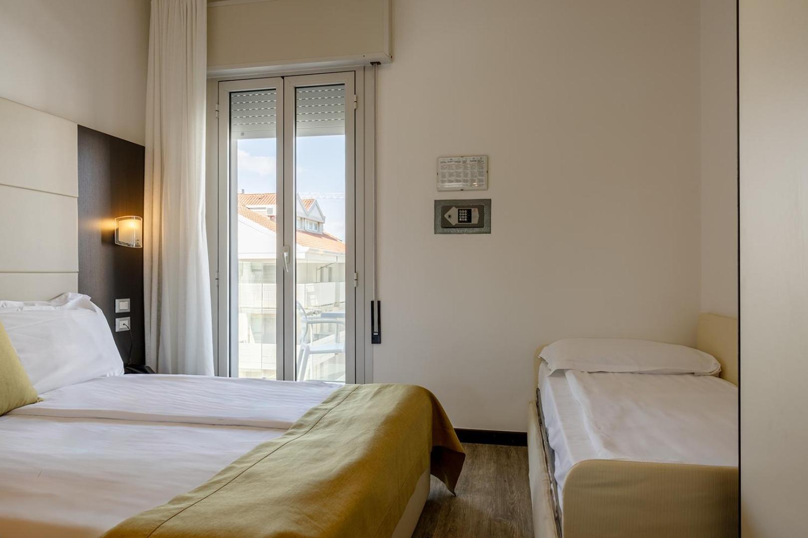Hotel Bristol Caorle Exterior photo